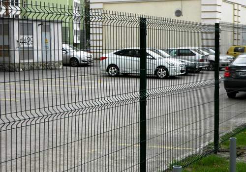 Ограждение парковки офиса, производства в Лесном